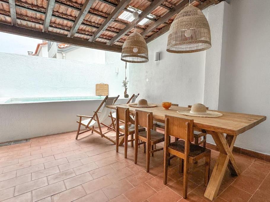 Costa Inn Beach House With Pool By Homeful Homes Costa da Caparica Exterior photo